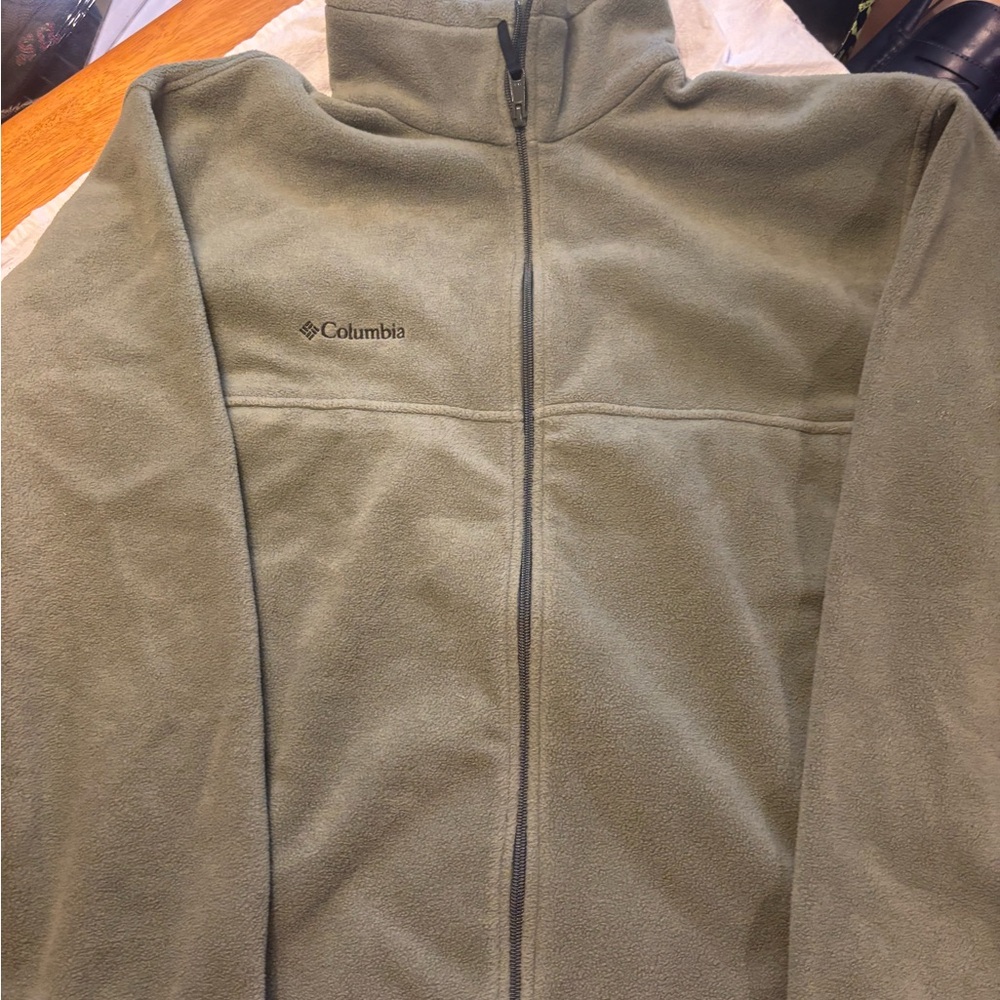 Columbia Men's Green Performance Fleece Jacket